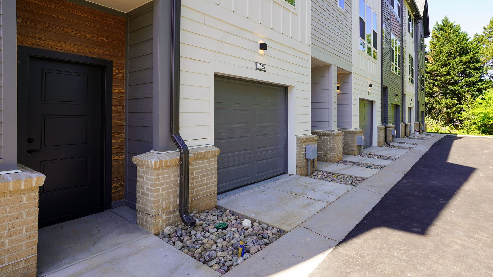 A row of townhomes