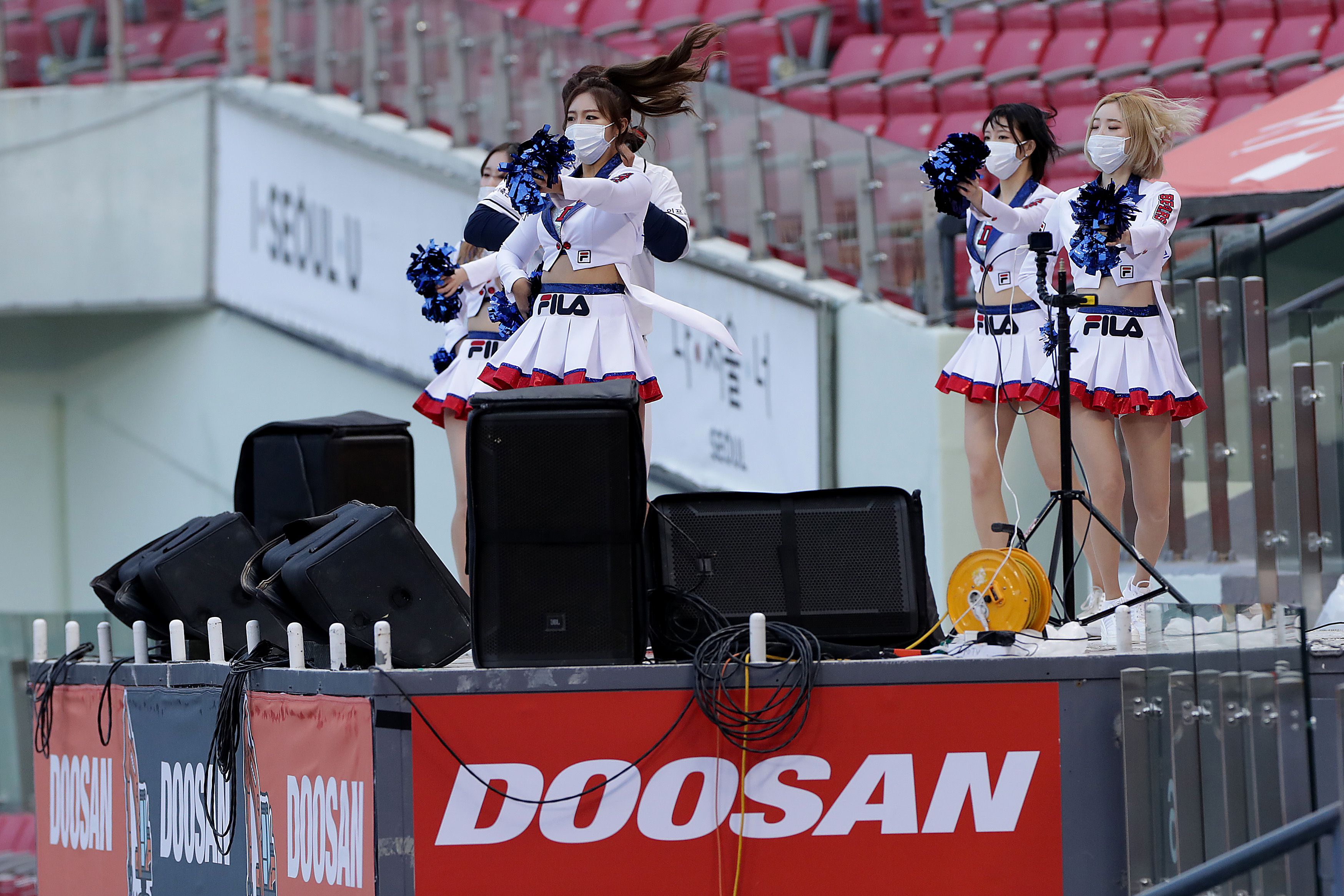 Doosan Bears cheerleaders