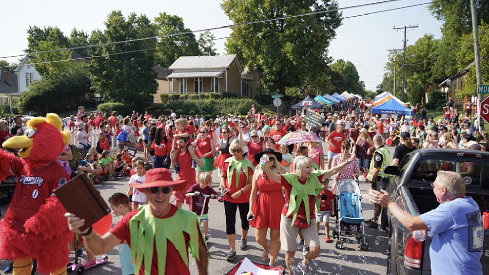 The parade at Tomato Art Fest