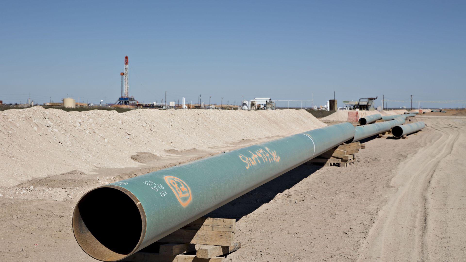 Sections of oil pipeline