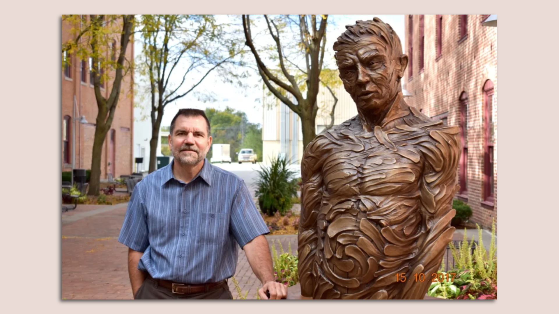 West Des Moines approves new City Hall sculpture Axios Des Moines