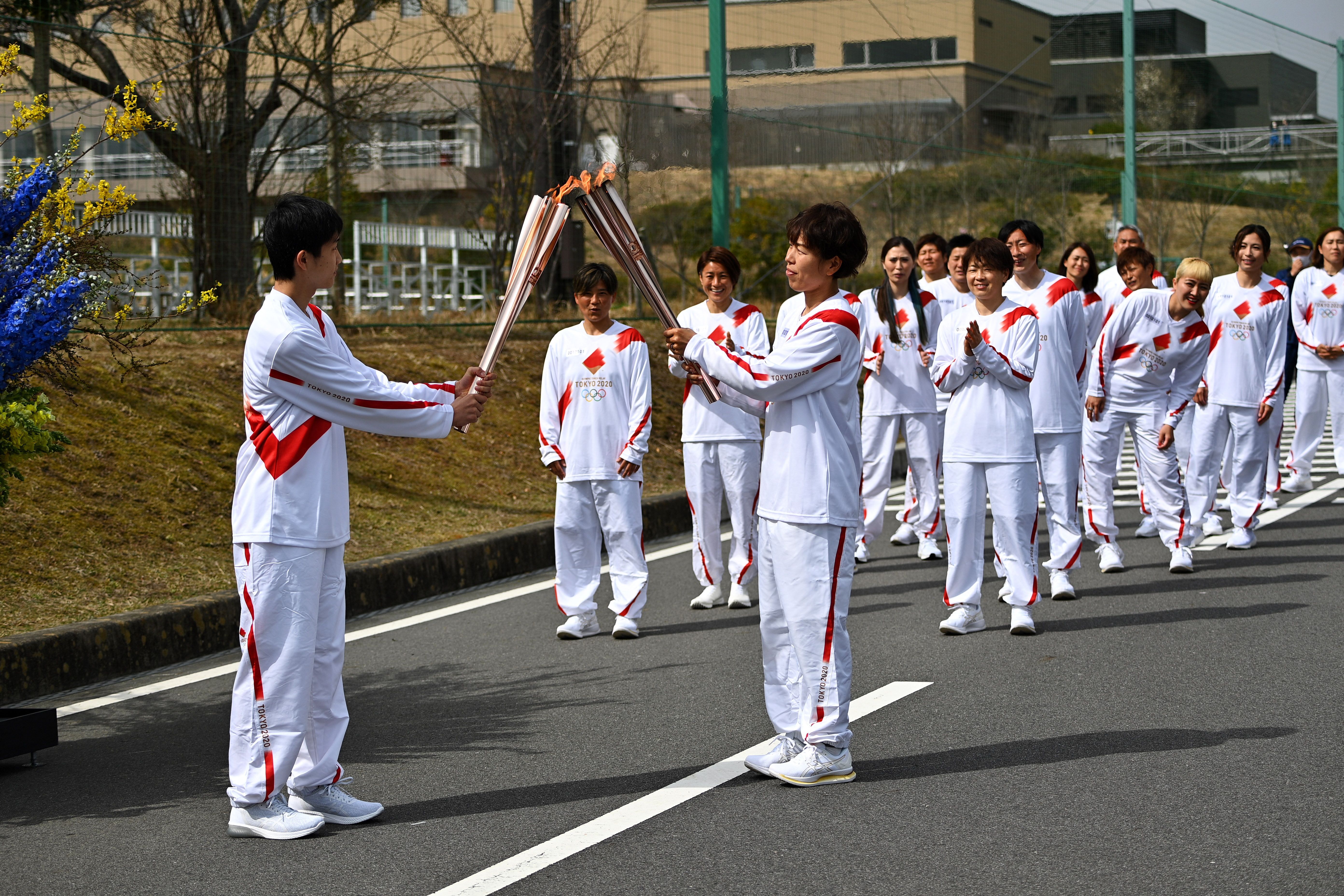 Tokyo 2020 game. Летние Олимпийские игры в Токио 2020. Летние Олимпийские игры 2021 в Токио. Олимпийский факел Токио 2021. Олимпийский факел Токио 2020.