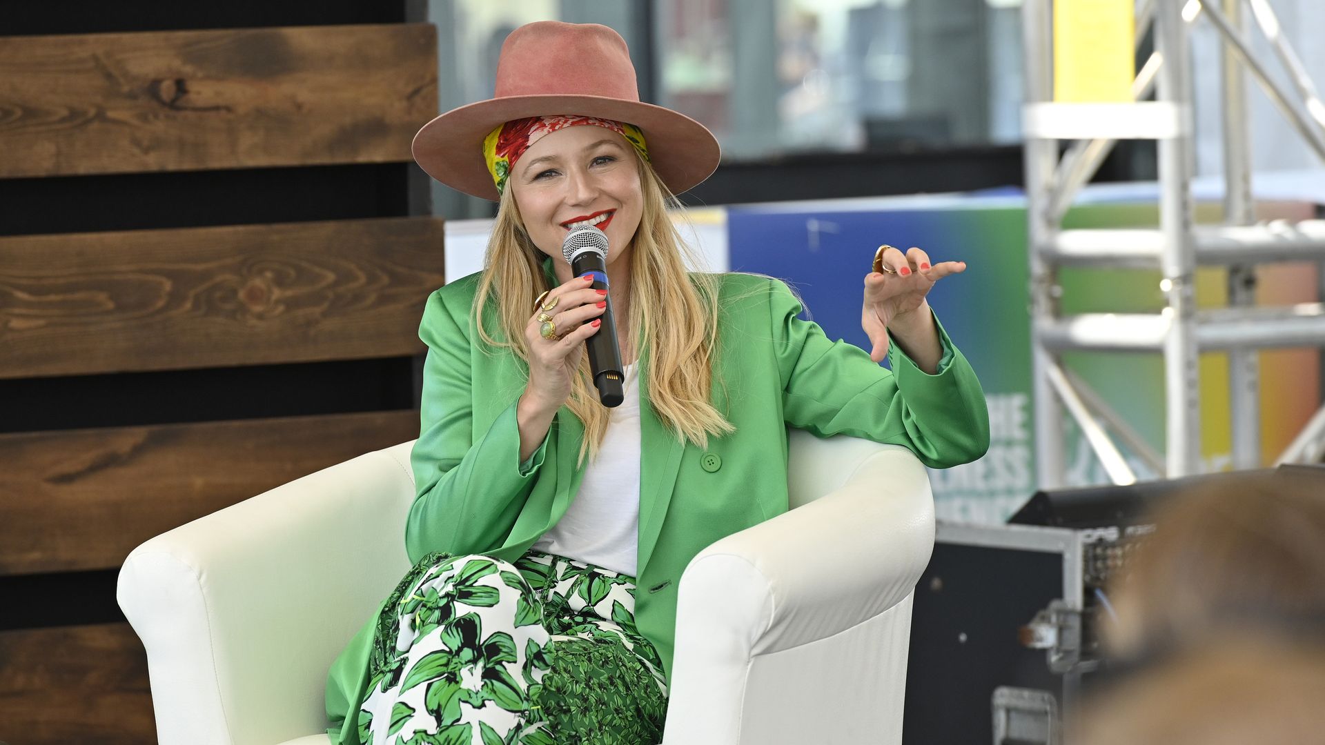 photo of jewel
