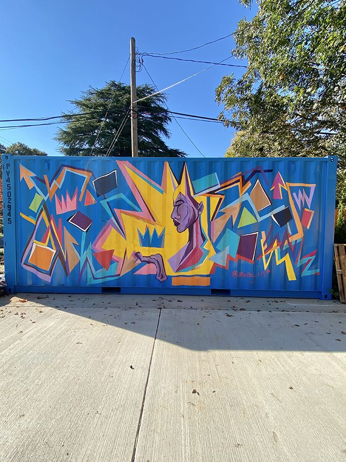 Mural by Makayla Binter. Photo: Ashley Mahoney/Axios 