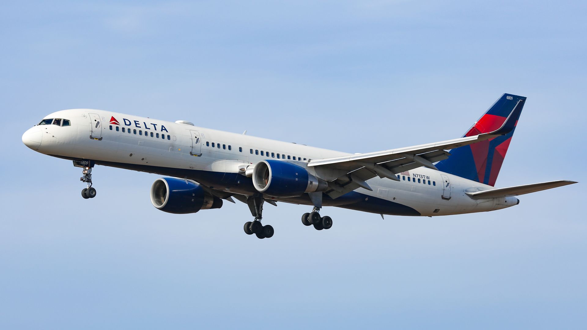 Delta air lines plane