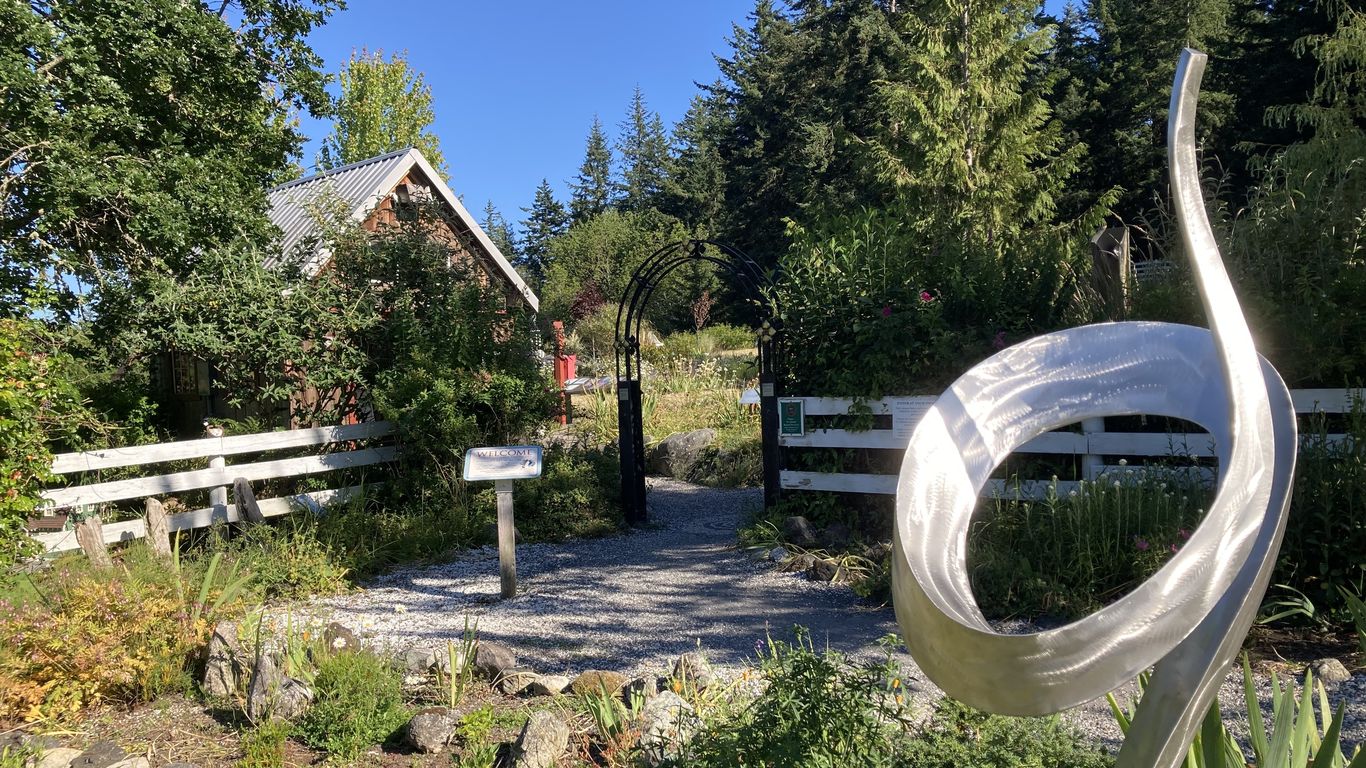 Seattle clue led to Roche Harbor art