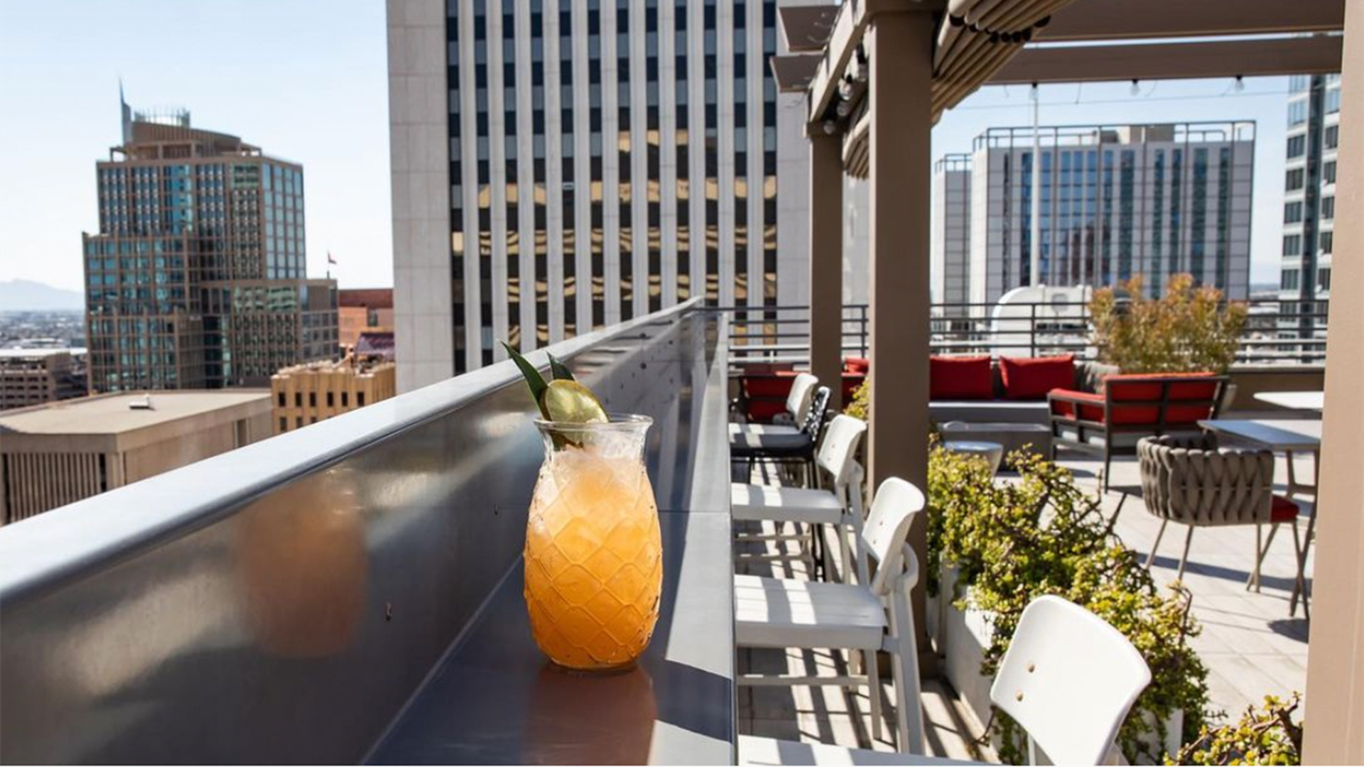 cocktail at floor 13 rooftop bar