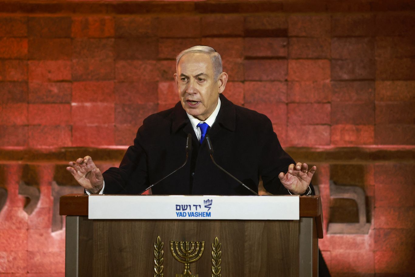 Frustrated Democrats grapple with "discomfort" of a Netanyahu speech