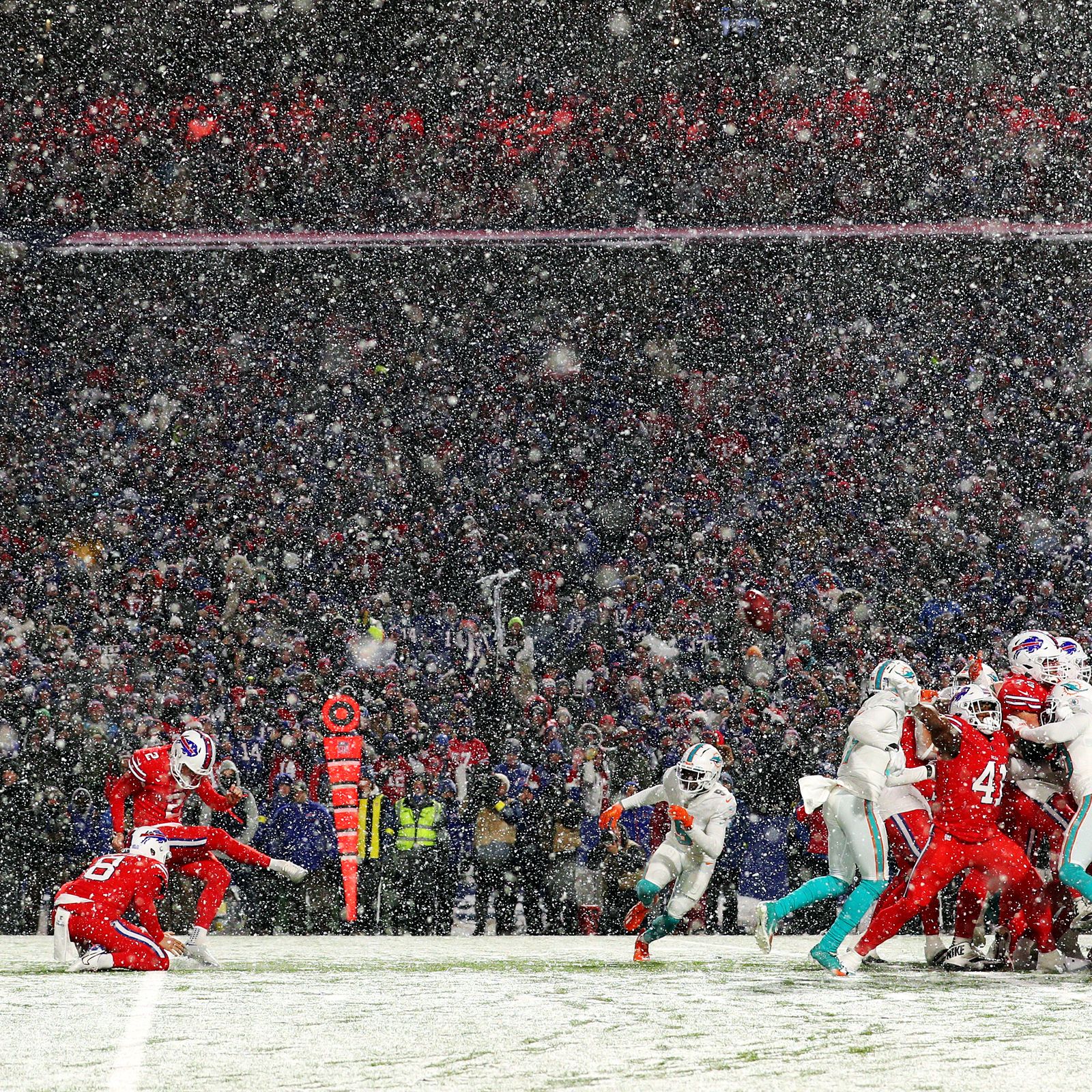 Tyler Bass field goal Buffalo Bills fourth consecutive playoff berth Miami  Dolphins