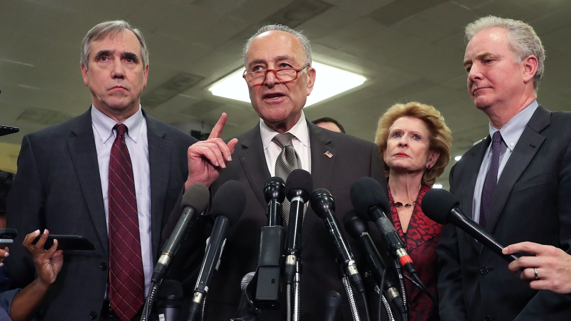  Senate Minority Leader Charles Schumer speaks to the media