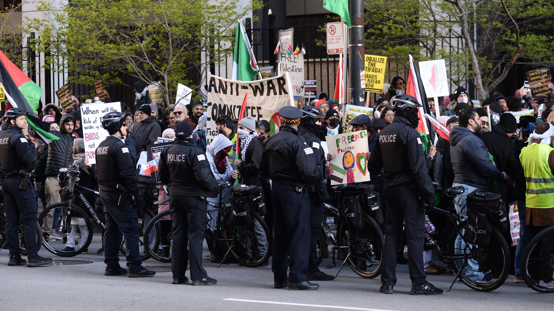 Pro-Palestine protesters push back against Chicago mayor, DNC on ...
