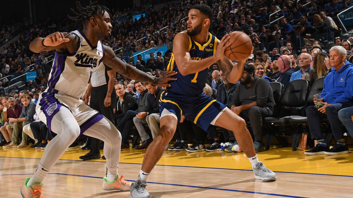 Warriors make small move ahead of trade deadline, parting with Cory