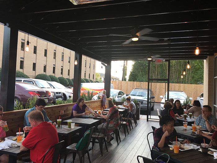 viva-chicken-park-rd-patio