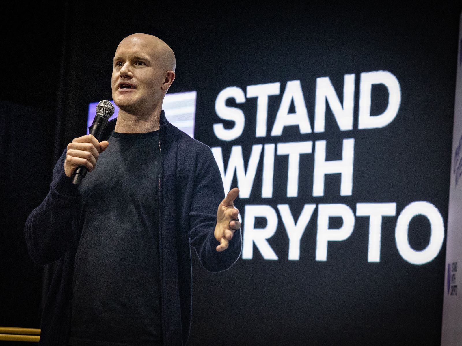 Coinbase endorses strategic bitcoin reserve ahead of inauguration