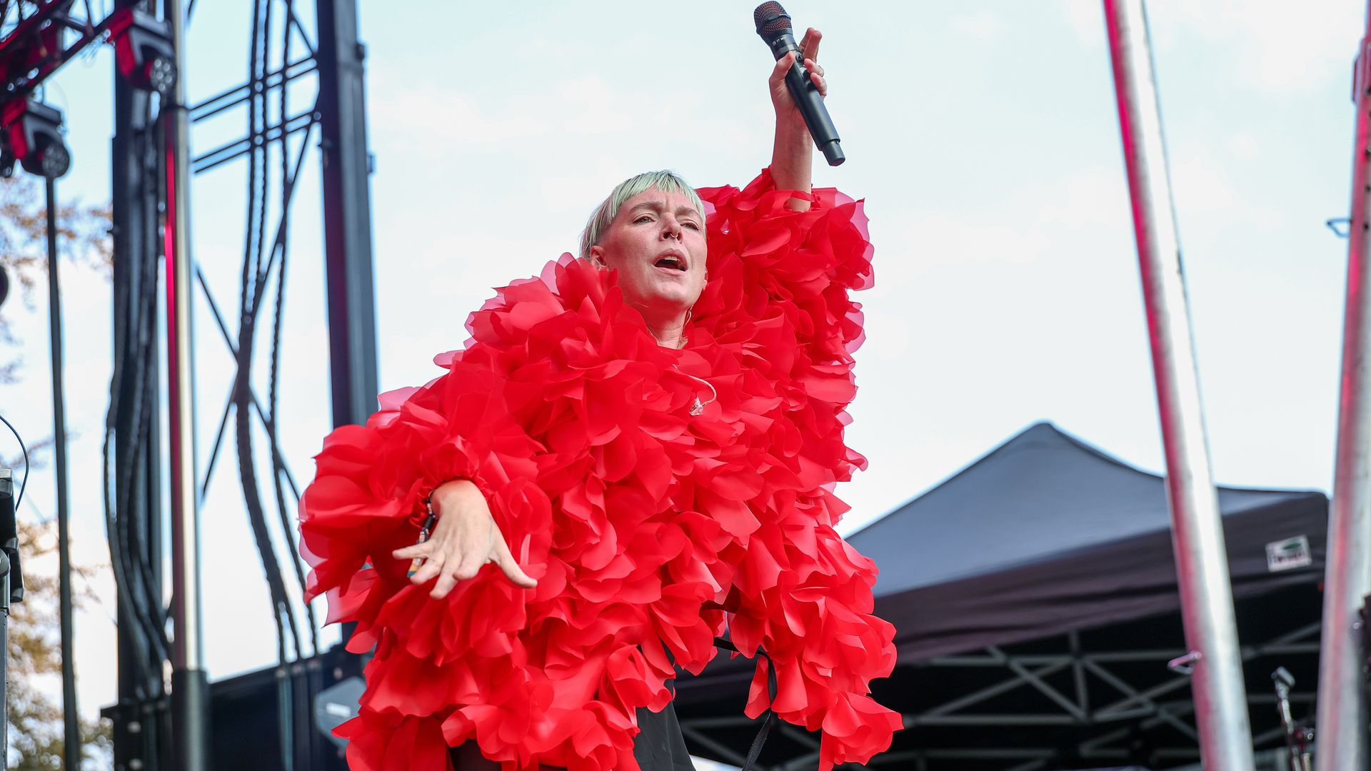 SEATTLE, WASHINGTON - AUGUST 31: (EDITORIAL USE ONLY) Amelia Meath of Sylvan Esso performs onstage during the Bumbershoot Arts and Music Festival at Seattle Center on August 31, 2025 in Seattle, Washington. (Photo by Mat Hayward/Getty Images)
