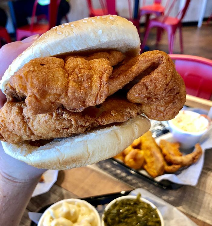 catfish-sandwich-at-skrimp-shack-charlotte
