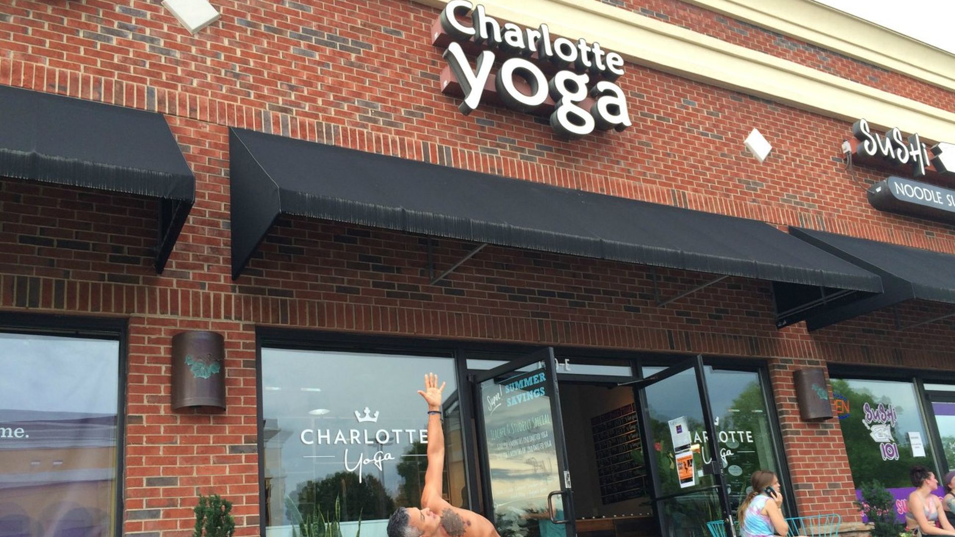 From tragic loss to total transformation: Artist Edwin Gil completes 365  days of yoga - Axios Charlotte