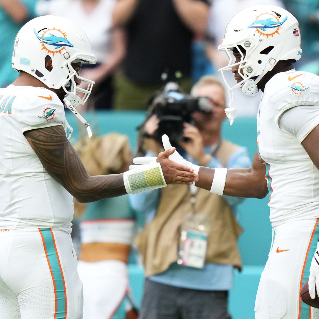 📸 Pic du jour: Dolphins secure a W - Axios Miami