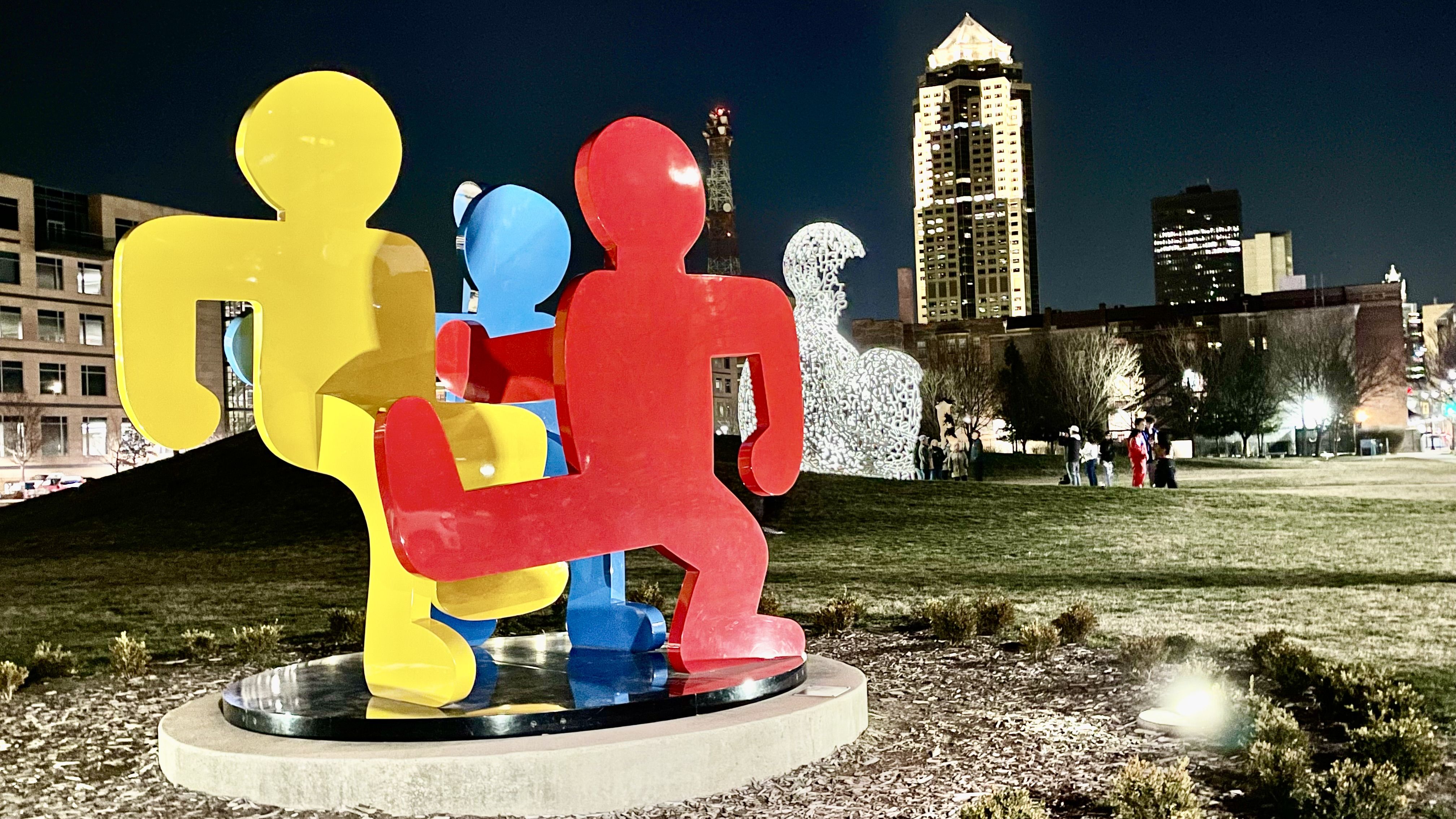 A photo of a sculpture.