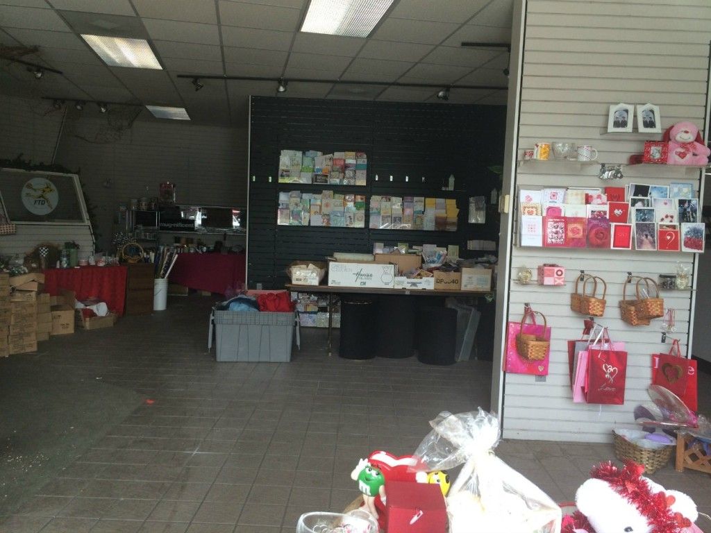 Roy White's Flowers Charlotte