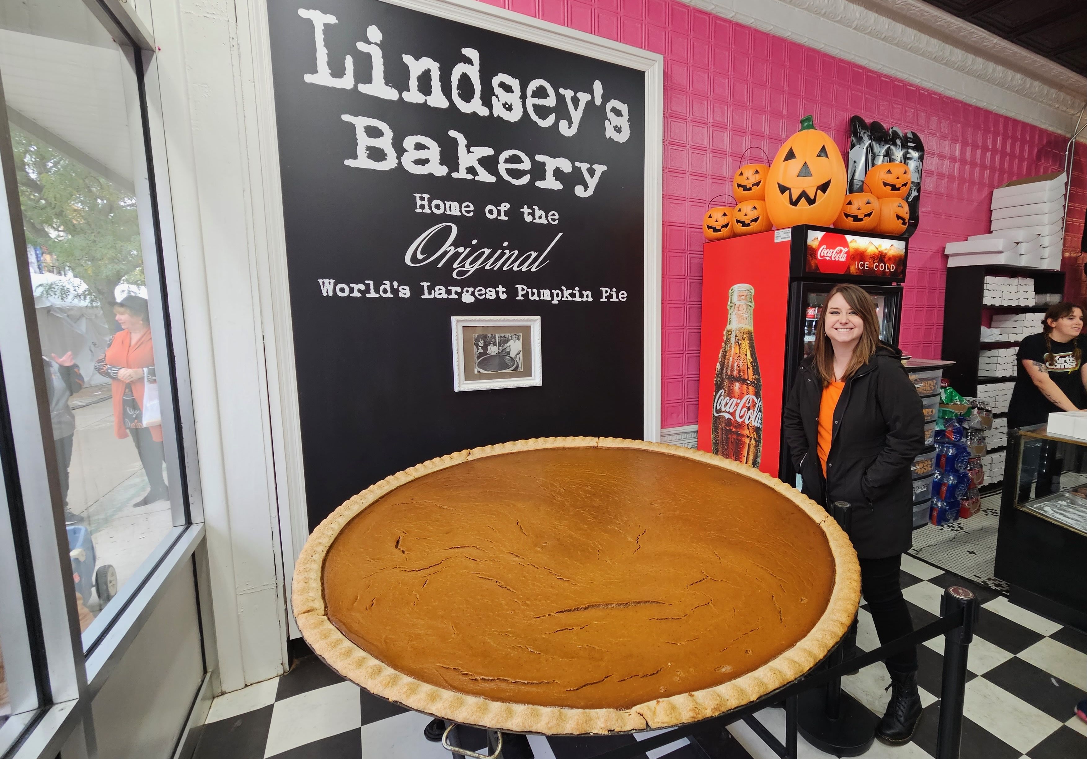 Circleville Pumpkin Show's famous pumpkin doughnuts are available year