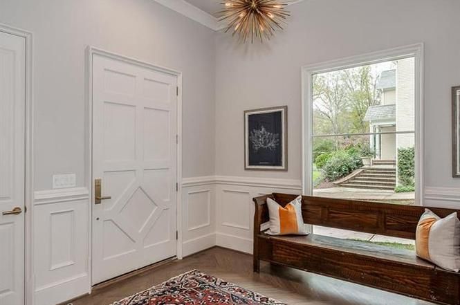 1416 Scotland Ave entry