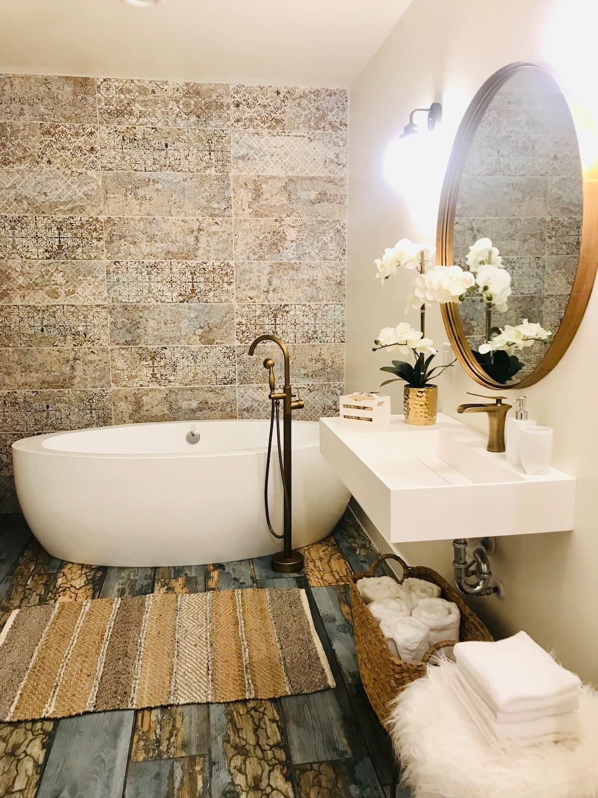 Luxury CITY Denver Tiny Hause bathroom