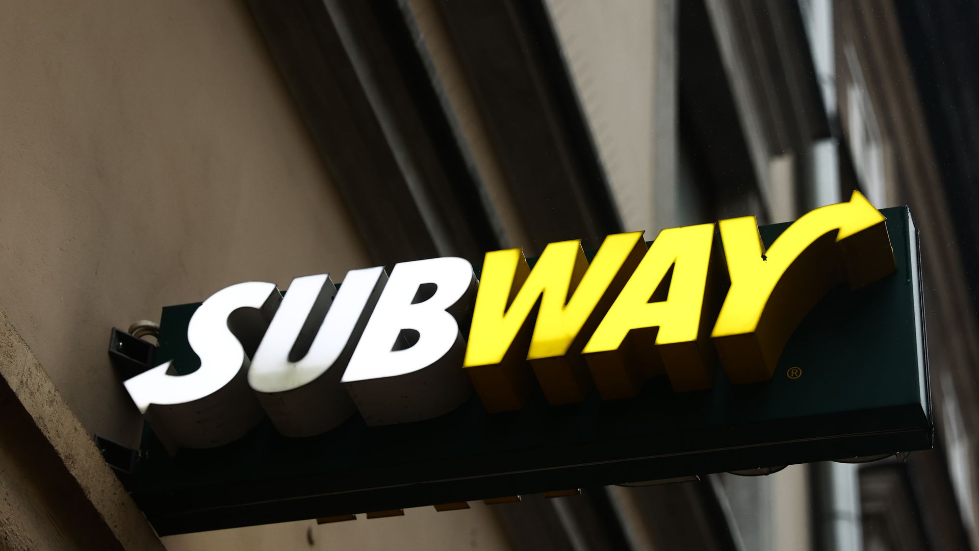 Subway restaurant logo