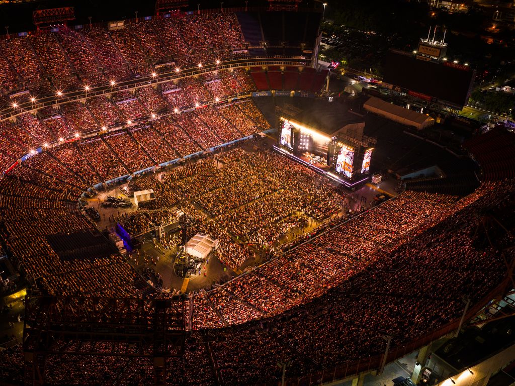 Alan Jackson draws 80,000 across Nashville - Axios Nashville