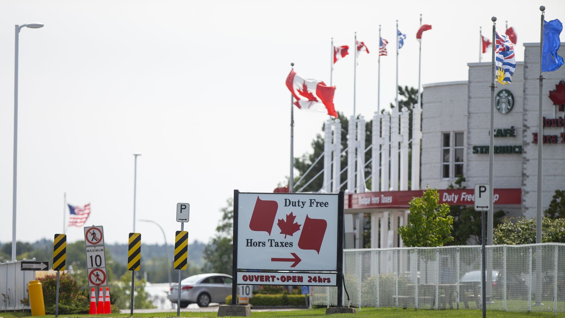 A duty free store at the Canada-U.S. border in Quebec, Canada, in September 2020.