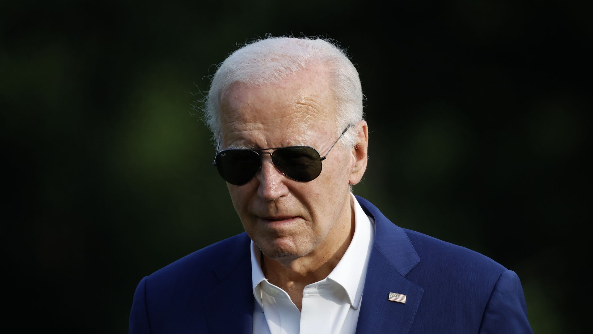 U.S. President Joe Biden returns to the White House with first lady Jill Biden on July 7, 2024 in Washington, DC. 