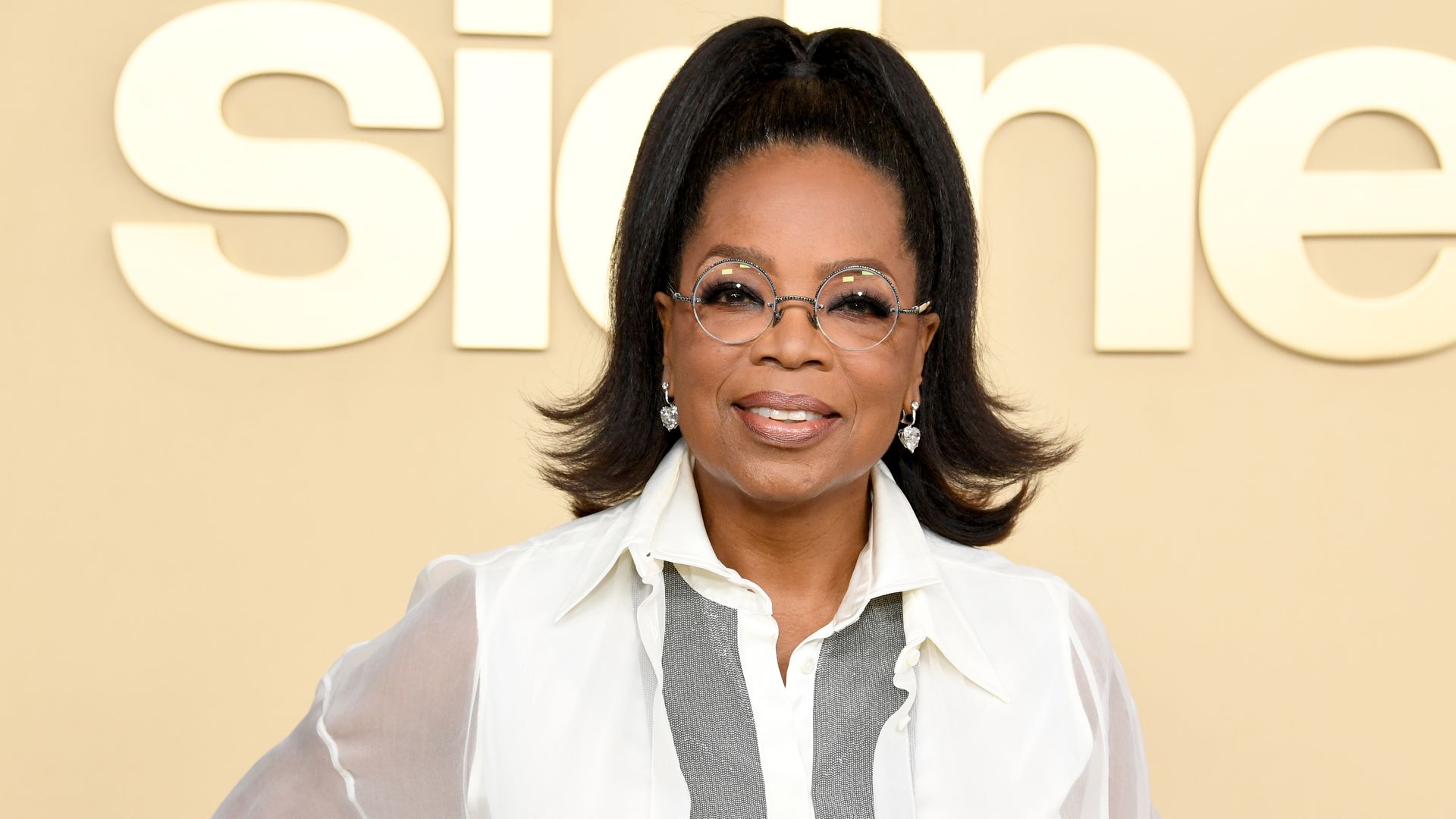 Oprah Winfrey attends the premiere of Apple TV +'s "Sidney" at the Academy Museum of Motion Pictures on September 21, 2022 in Los Angeles, California. 