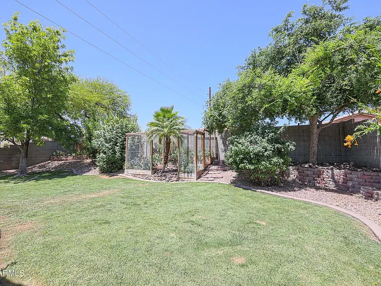 The backyard of a house at 6634 West Avenida Del Rey in Phoenix, Arizona.