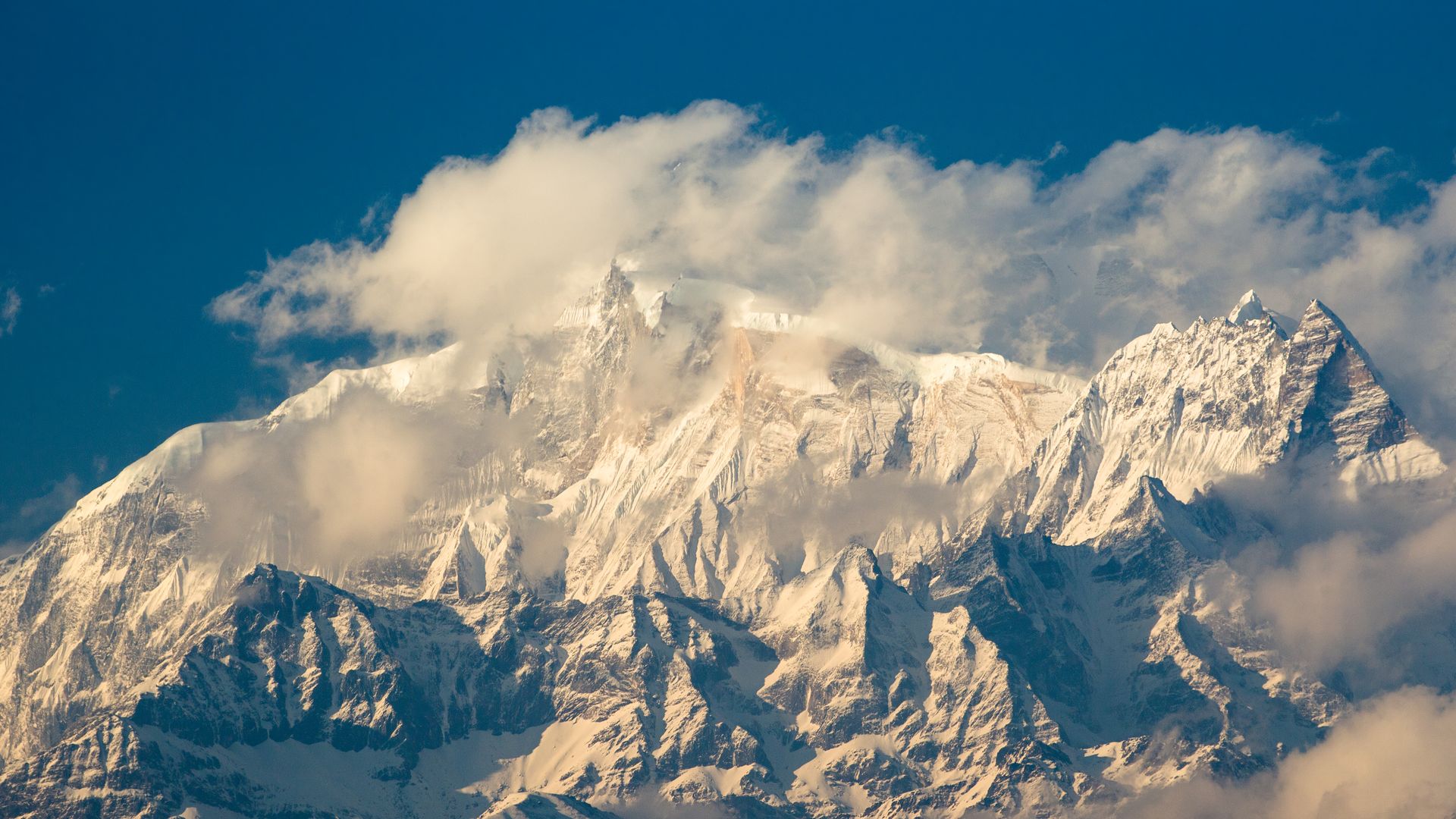 Annapurna IV in the clouds in the Nepalese Himalayas. Pokhara, Nepal. View from Sarangkot Hill. (Photo by: Jon G. Fuller/VW Pics/Universal Images Group via Getty Images)