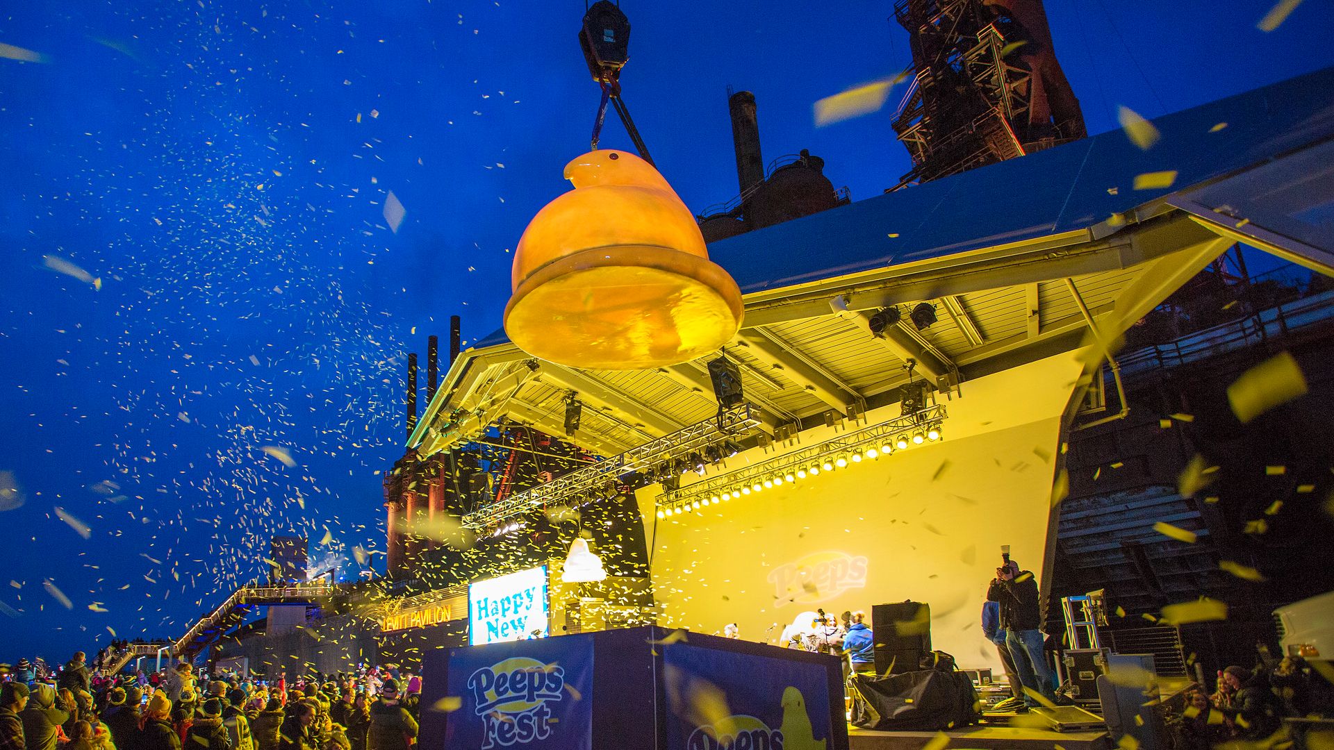 Best New Year's Eve drops in America outside of Times Square, from pickles  to Peeps