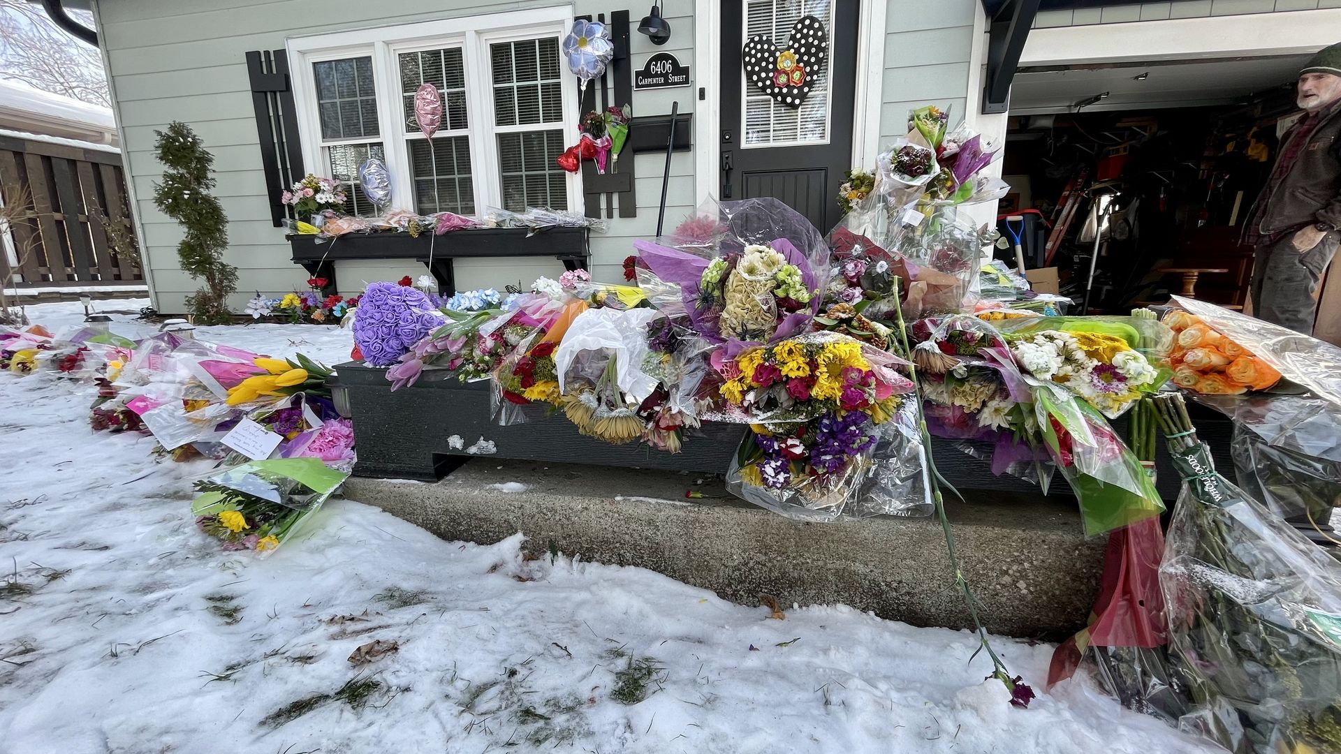 A photo of a flower memorial.
