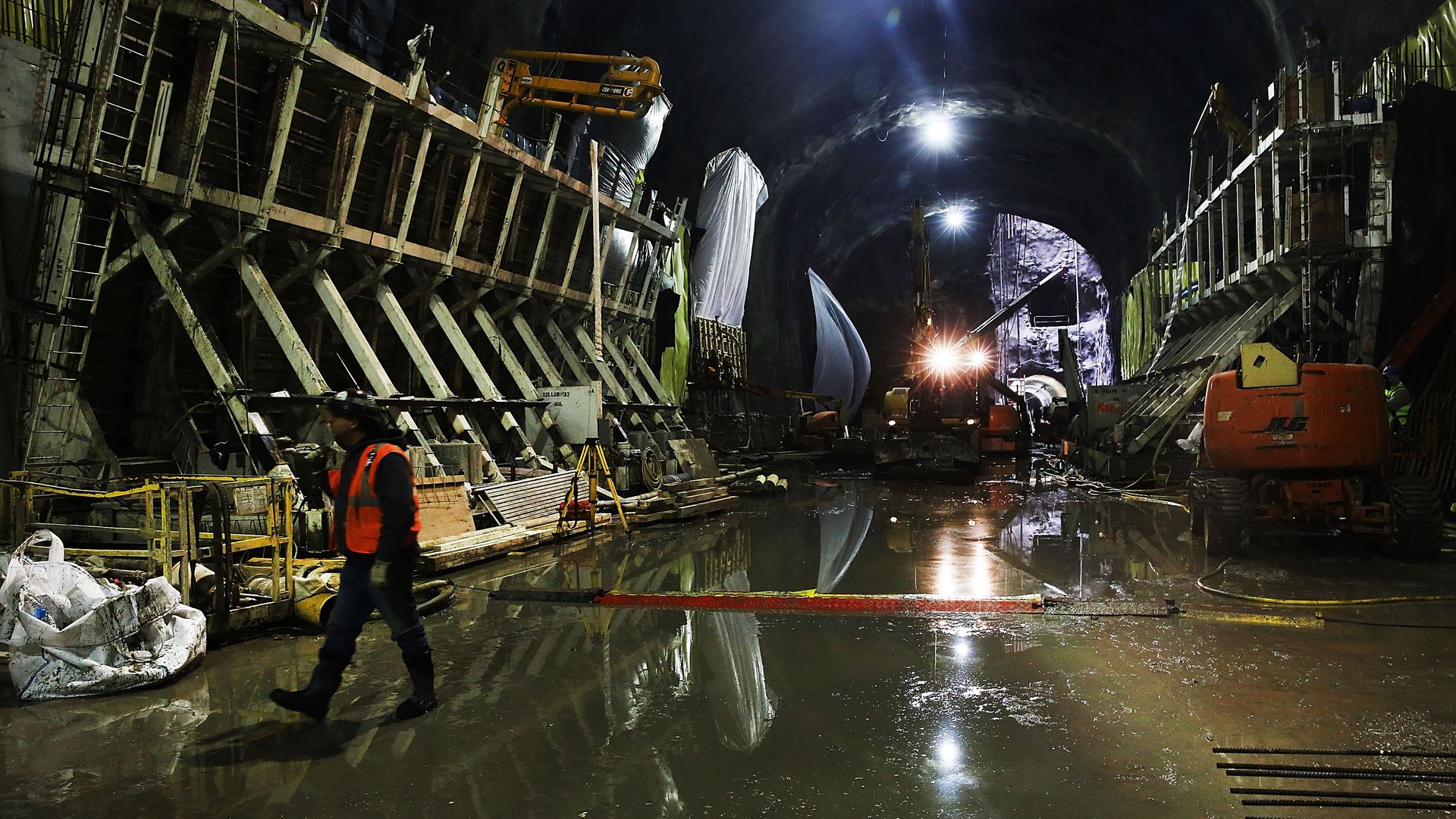 Photo of construction 2nd avenue subway line