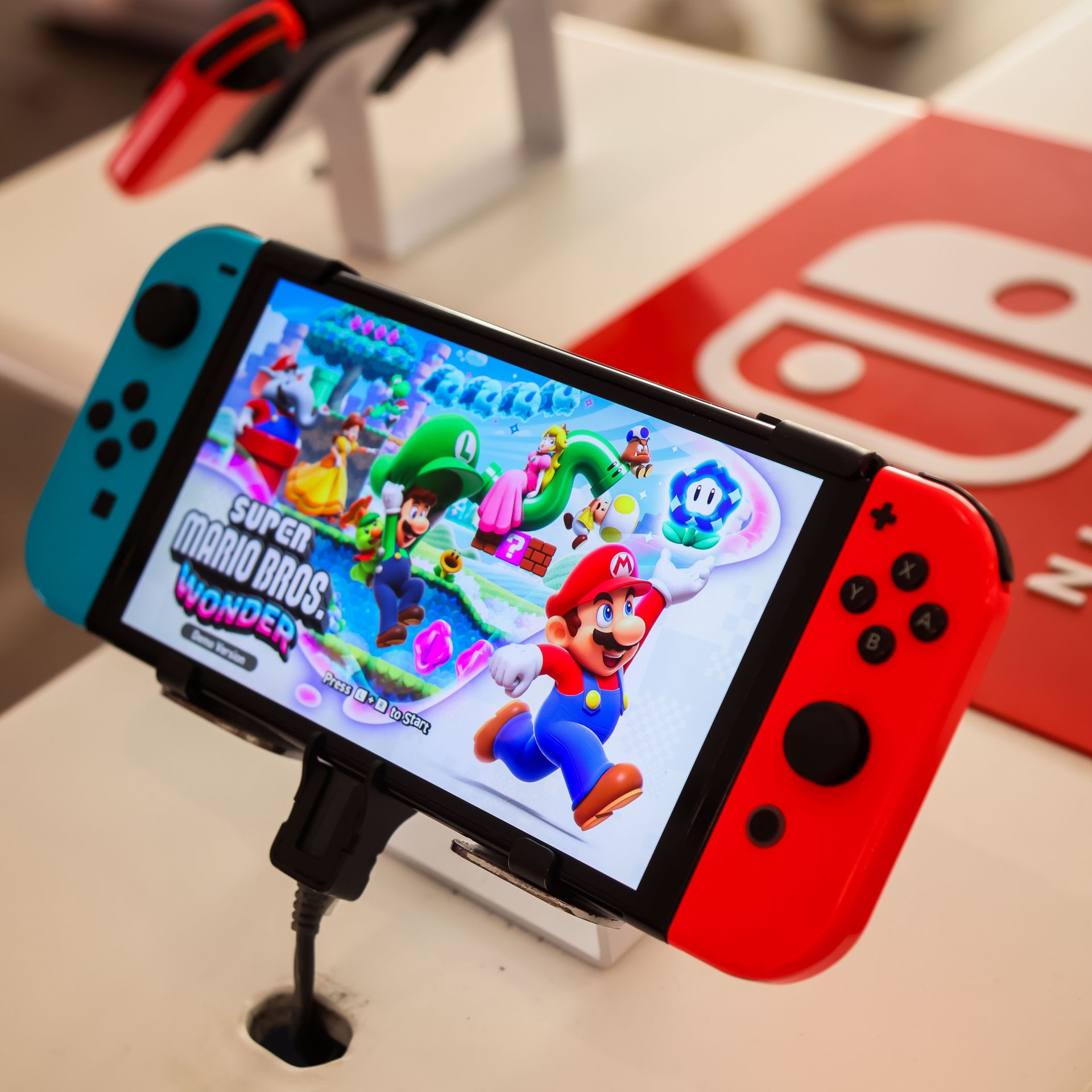Switch 2: GameStop, Best Buy have midnight launch events, Walmart
