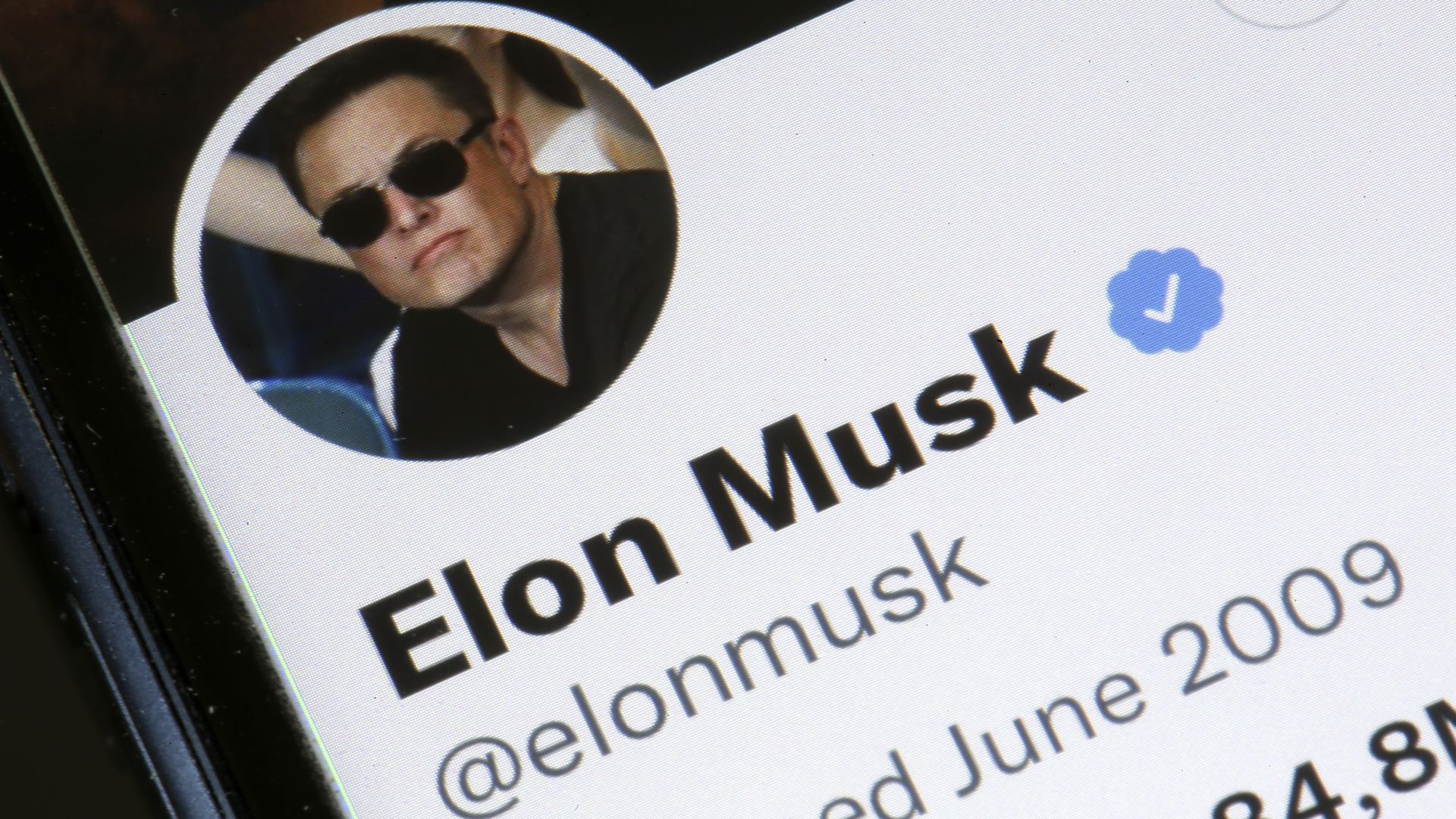 Elon Musk's Twitter profile page.