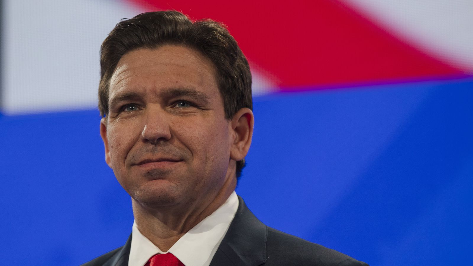 Top strategist for DeSantis super PAC resigns