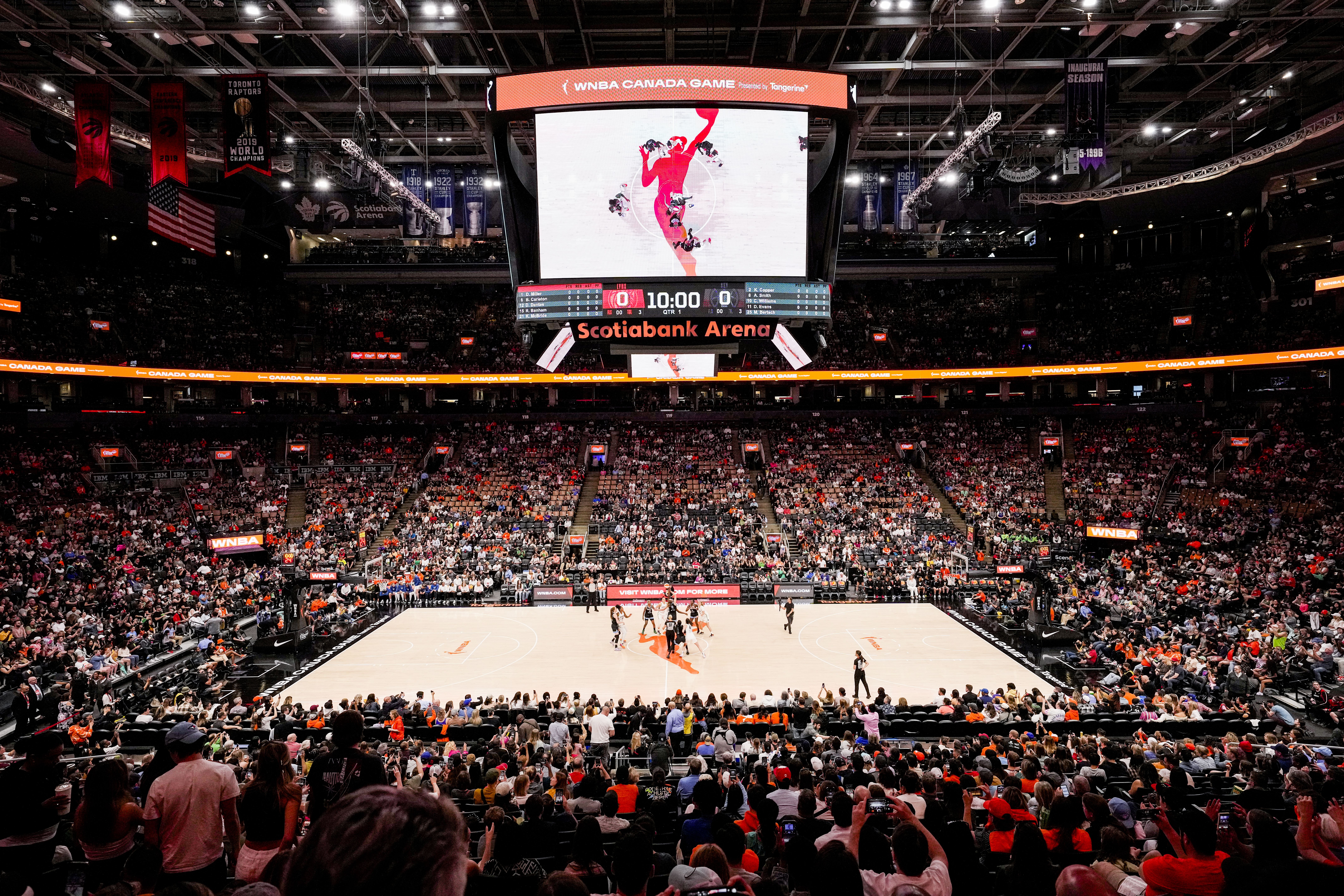 big crowd at wnba game in toronto