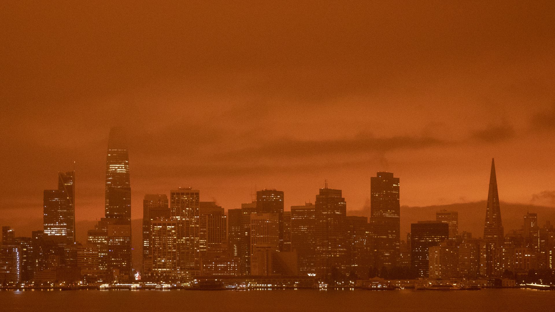 Dark orange skies hang over the San Francisco on Sept. 9, 2020. Photo: Jessica Christian/The San Francisco Chronicle via Getty Images
