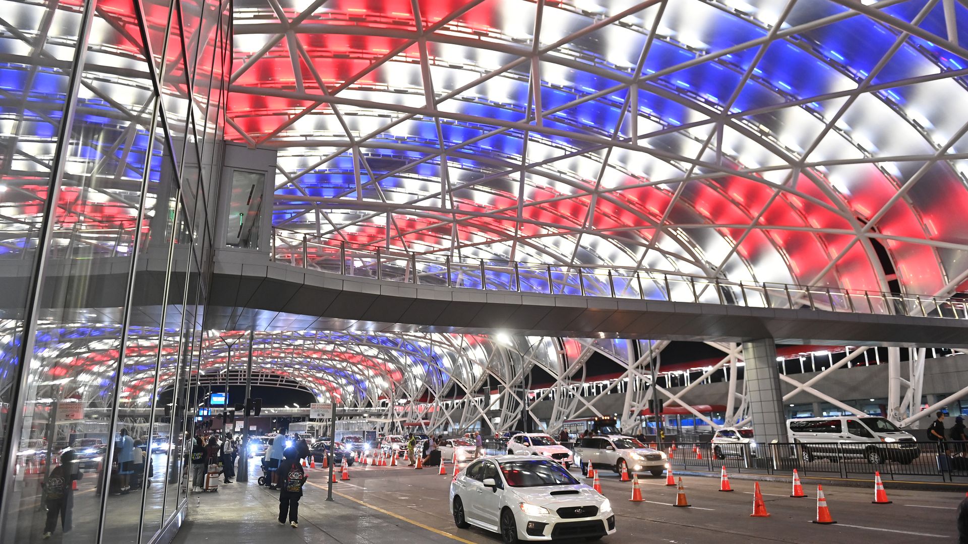 Atlanta airport drop off area