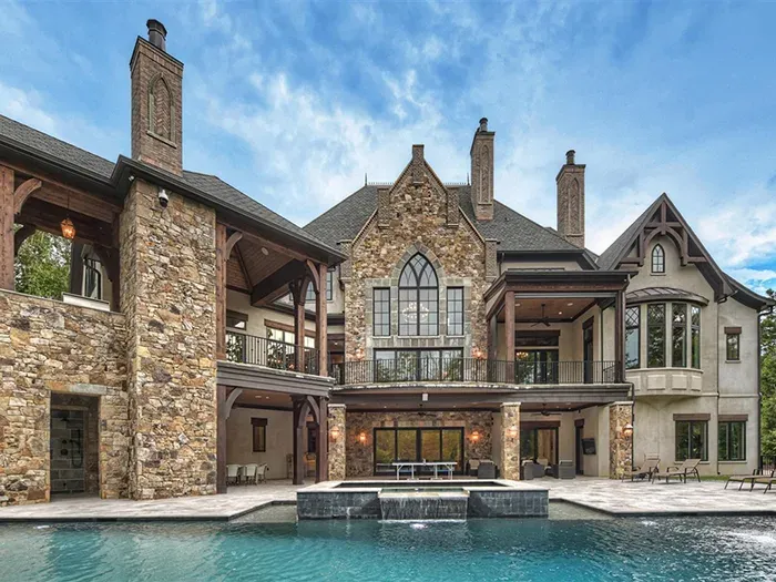 154 Tennessee Circle back