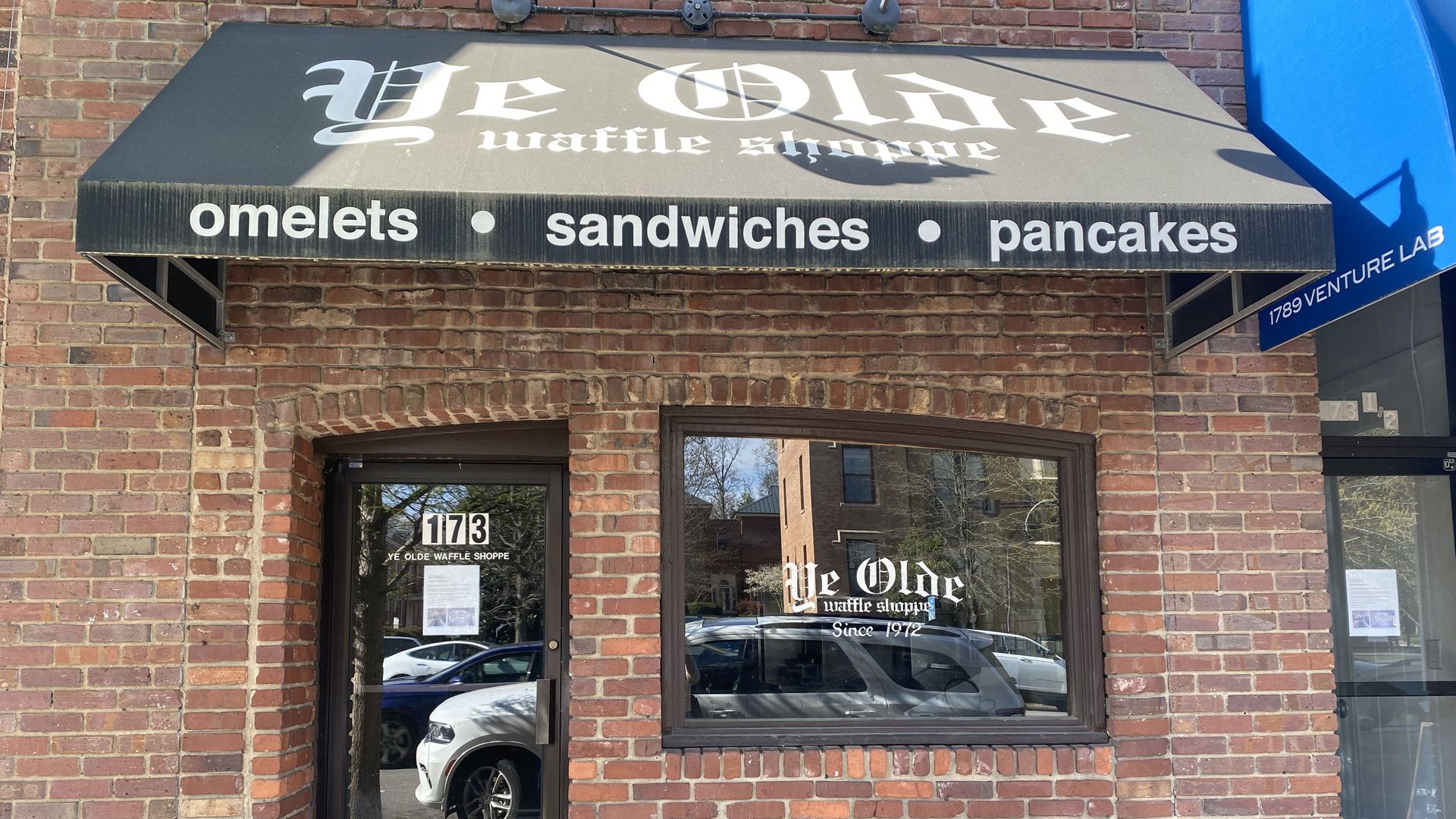 Ye Olde Waffle Shoppe closed in Franklin Street in 2020. Photo: Katie Peralta Soloff/Axios