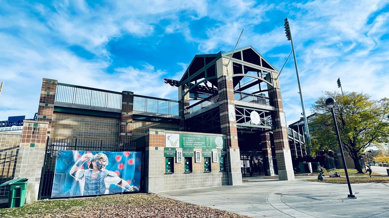 Des Moines' Principal Park could get makeover under preliminary plan