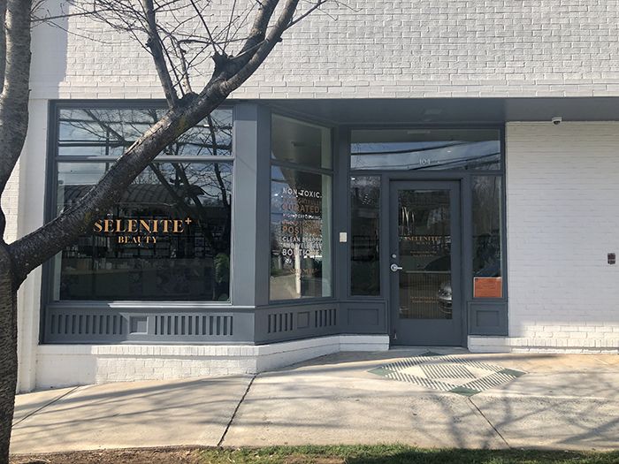 Selenite Beauty exterior