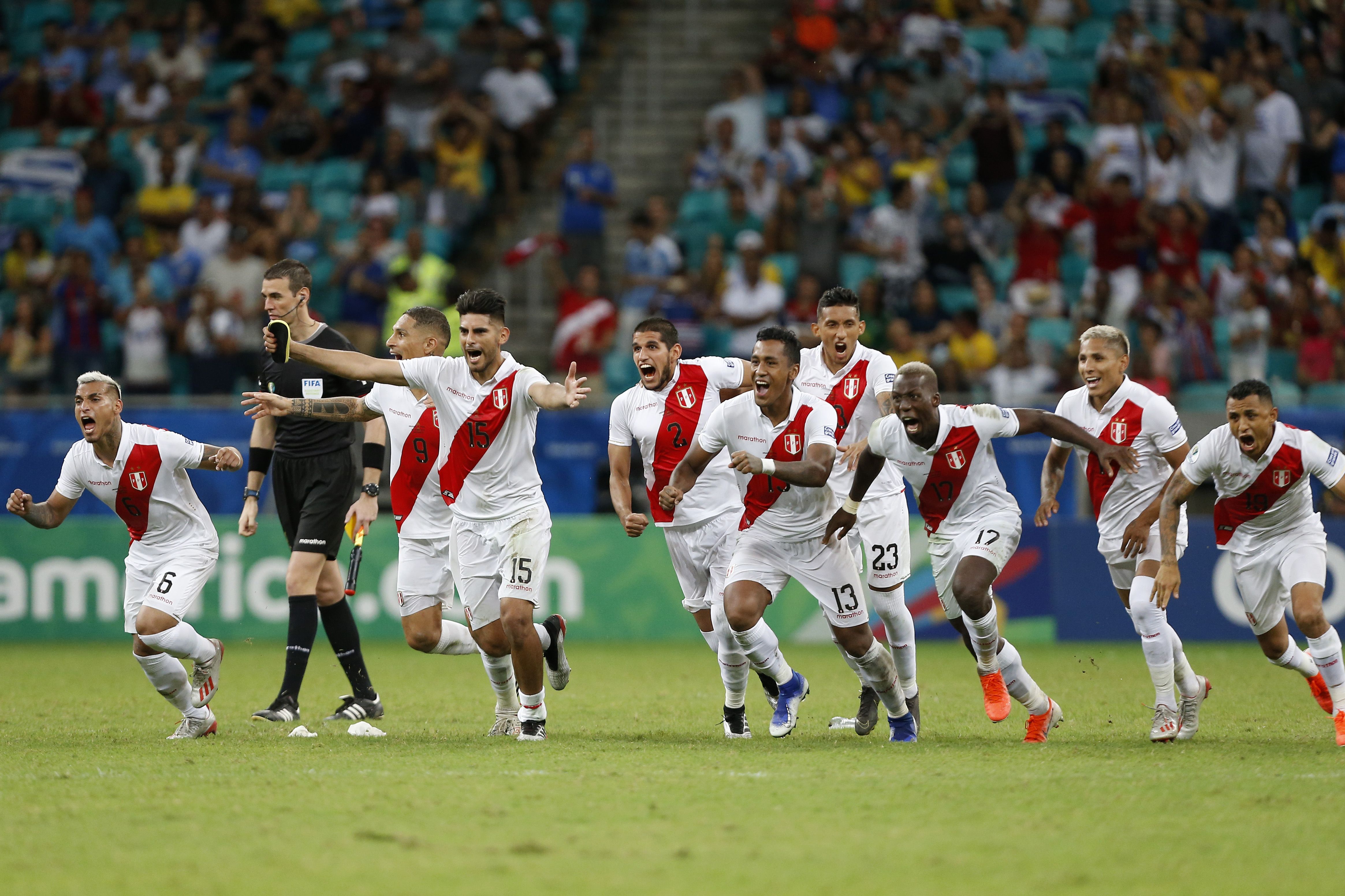 Peru players celebrating the win
