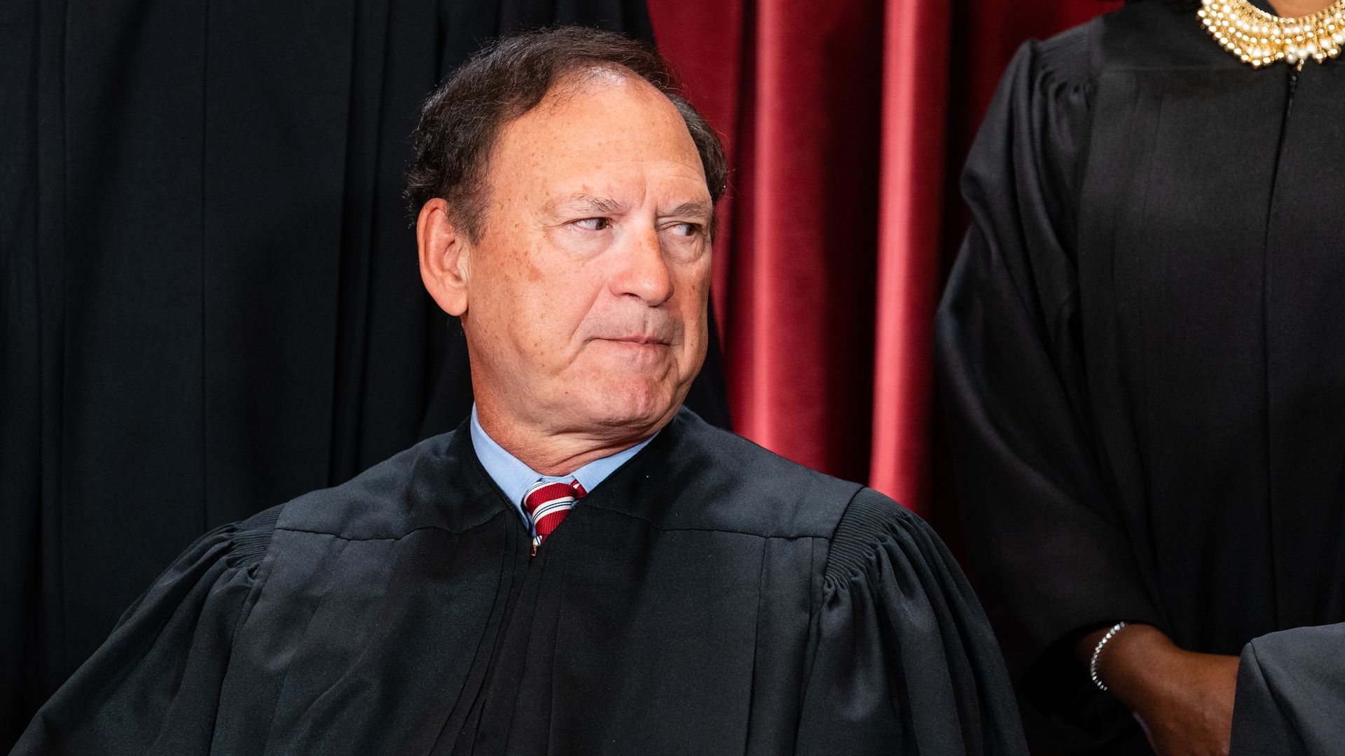 Alito faces growing flak from Democrats 3