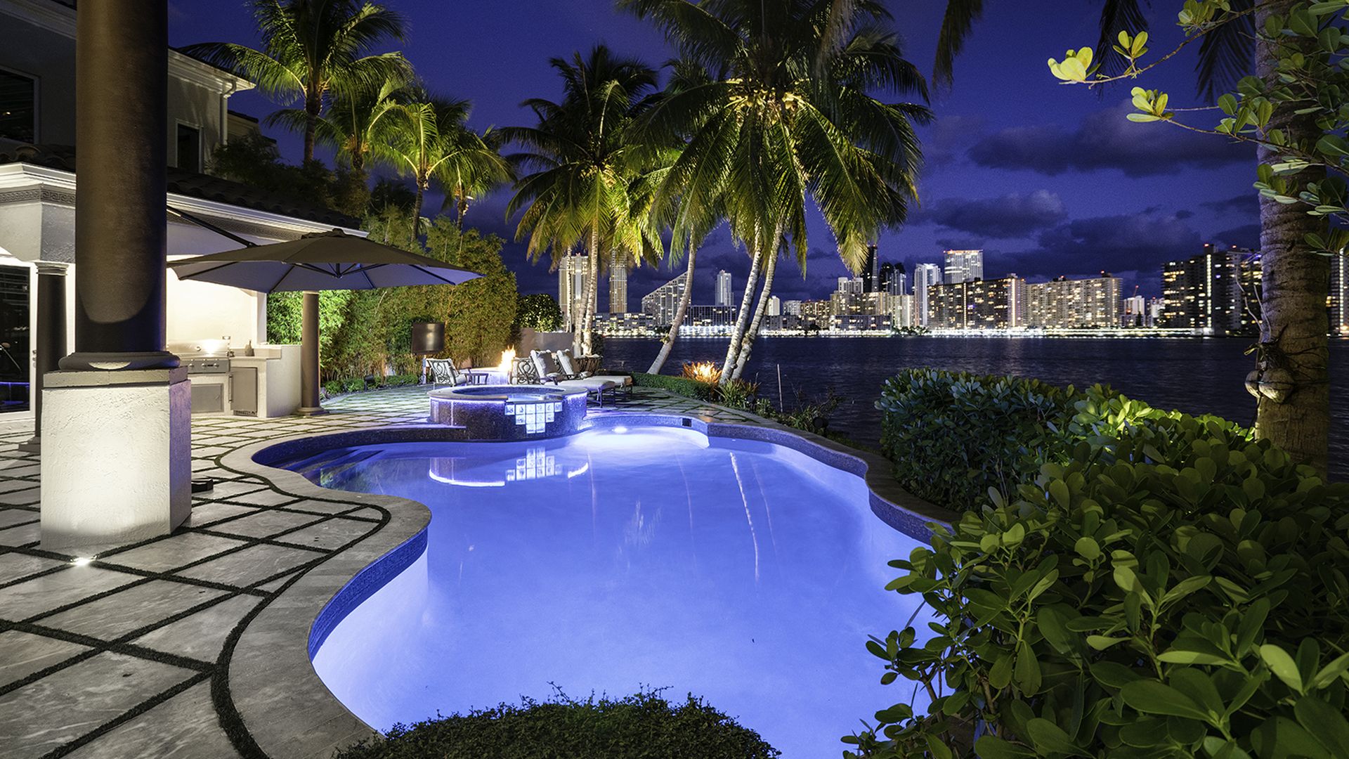 Backyard view of Aventura mansion formerly belonging to DJ Khaled